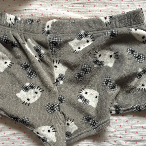 Hello Kitty Gray Fleece Women's Shorts - Picture 3 of 3